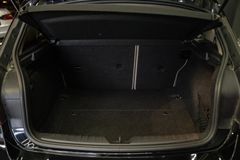 BMW 118 i Urban Line*CAM*LED*LEDER*SHZ*NAVI*TEMPOMAT