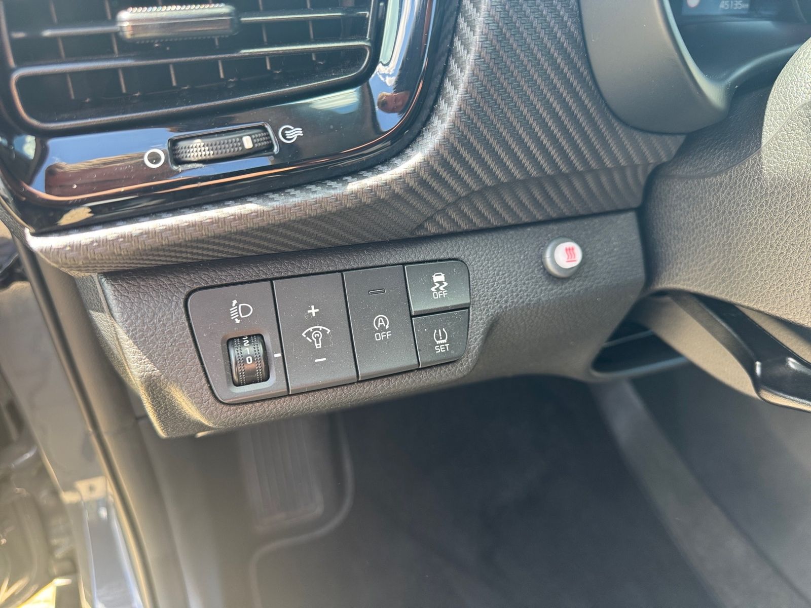 Fahrzeugabbildung Kia STONIC 1.0T DCT 48V GTL NAVI TECH STANDHEIZUNG