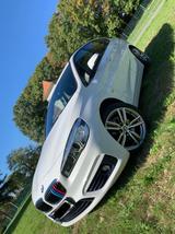 BMW Active Tourer 218d Sport Line Szhg NAVI Black Pa - BMW 218 Active Tourer in Frankfurt (Main)
