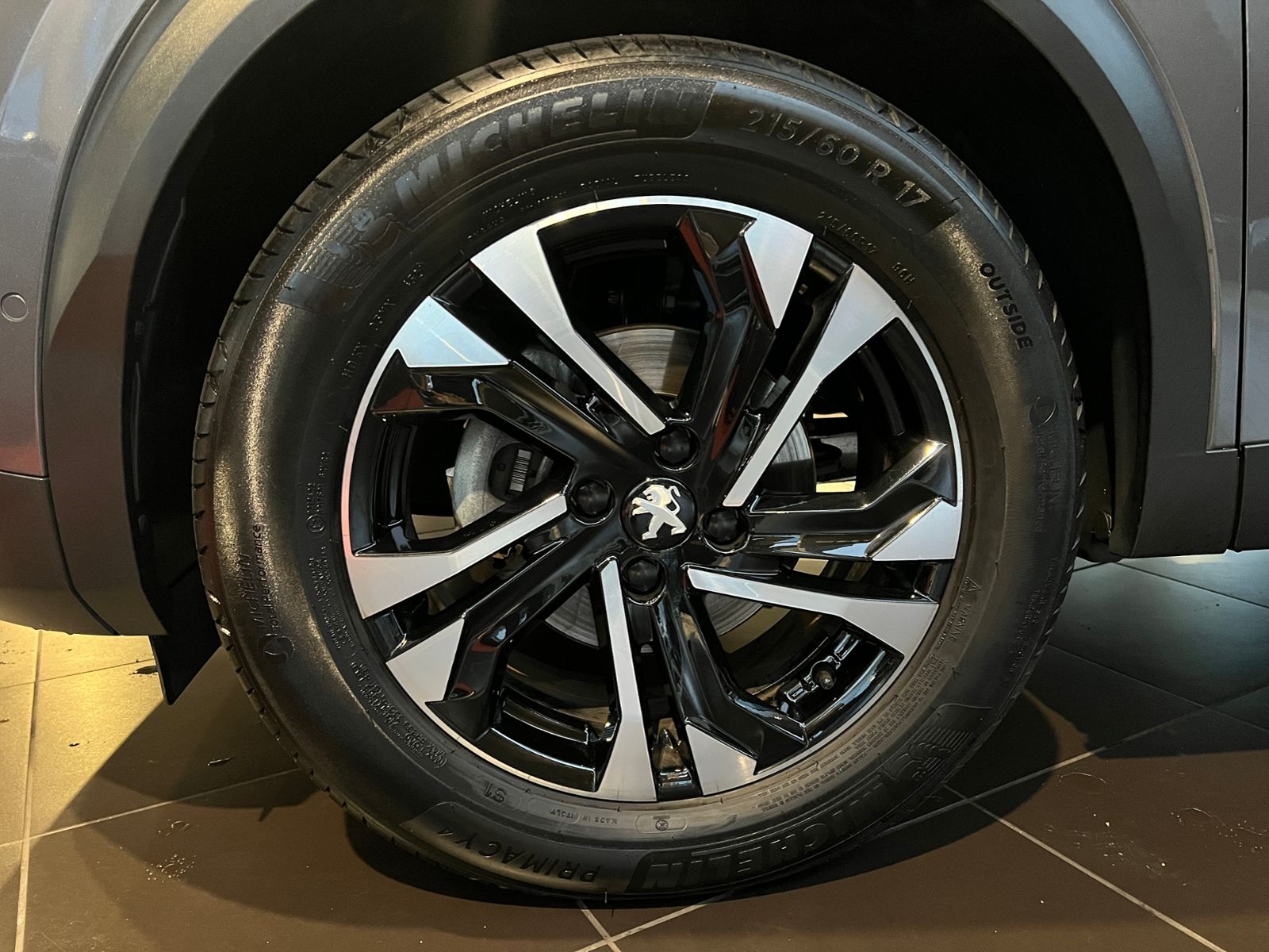 Fahrzeugabbildung Peugeot 2008 GT-Line RKF LED ALU