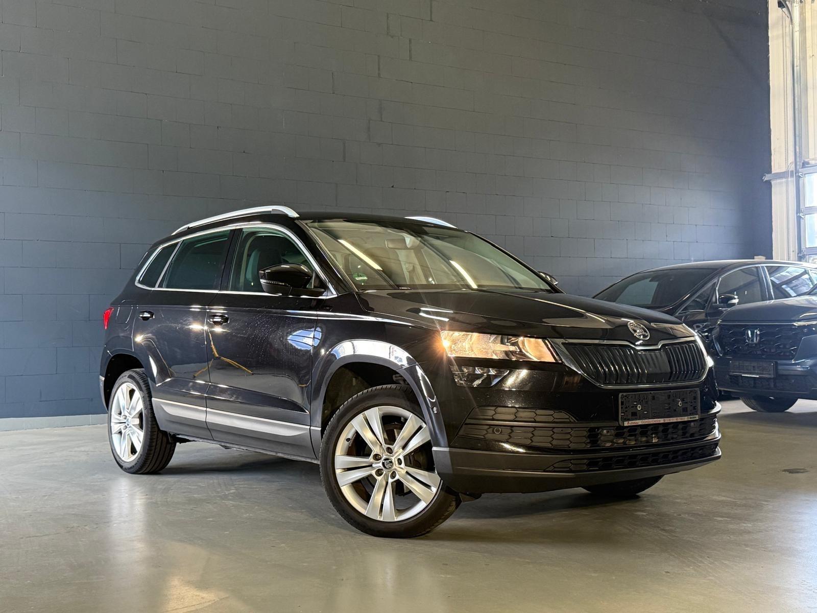 Skoda Karoq Style-NAVI-AHK-MEMOSITZ-LEDER-SHZ-TEMPO