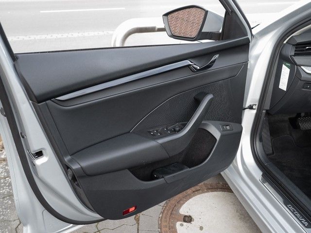 Octavia Combi 2.0 TDI Ambition DSG NAVI+LED+WINT