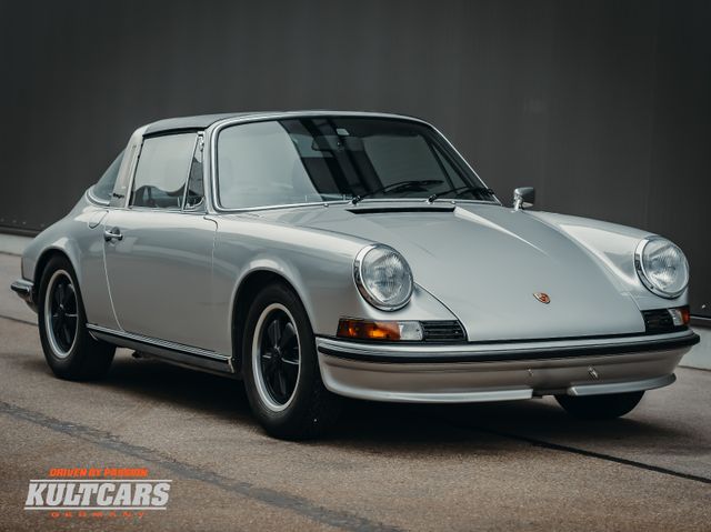 Porsche 911  T Targa 2.4 Ölklappe - KULT CARS GERMANY