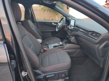 Ford Kuga - 8