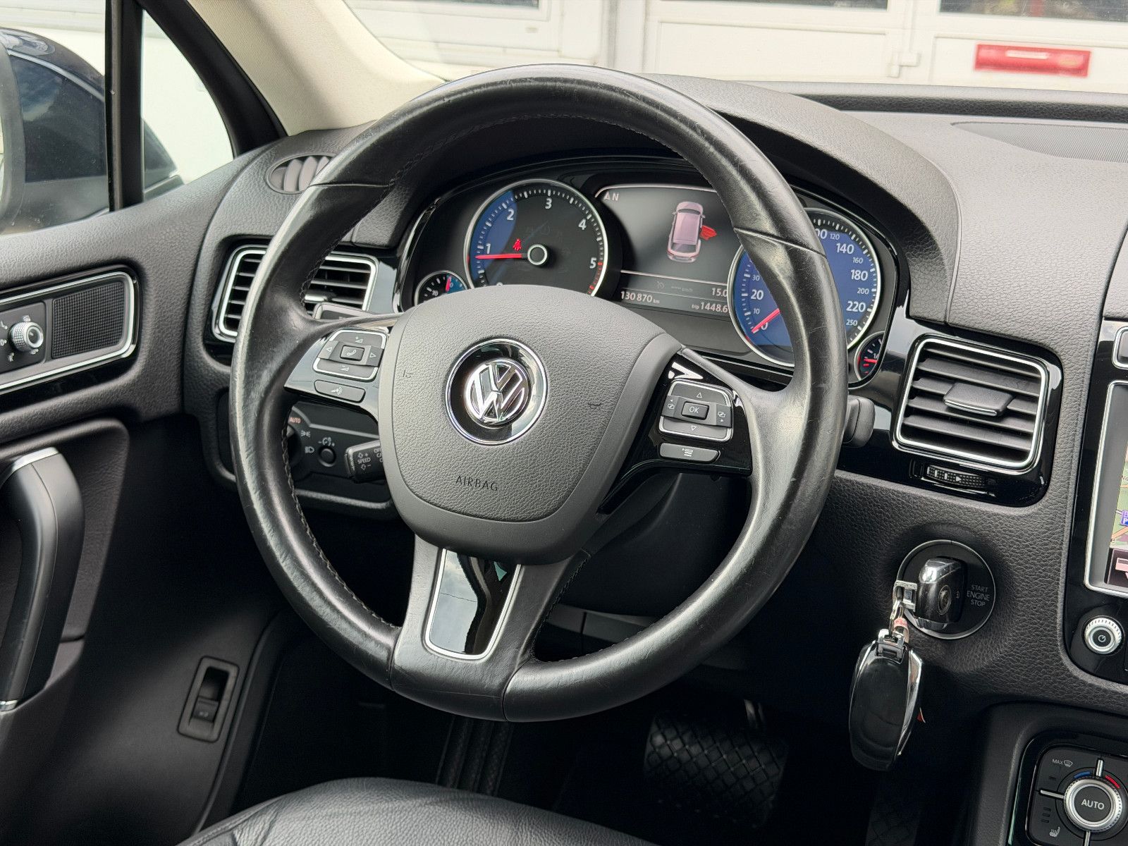 Fahrzeugabbildung Volkswagen Touareg V6 TDI Terrain Tech 4Mot/NAVI/LED/LEDER