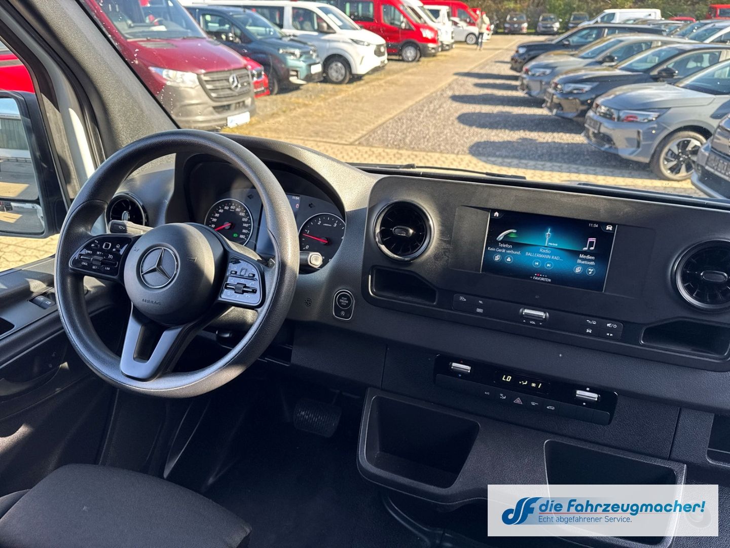 Fahrzeugabbildung Mercedes-Benz Sprinter Kasten 317 CDI L2 Automa. Navi CarPlay