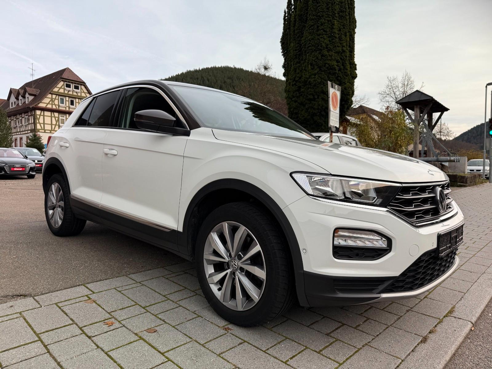 Volkswagen T-Roc Style *Automatik, Nav, Totwinkel & TÜV neu