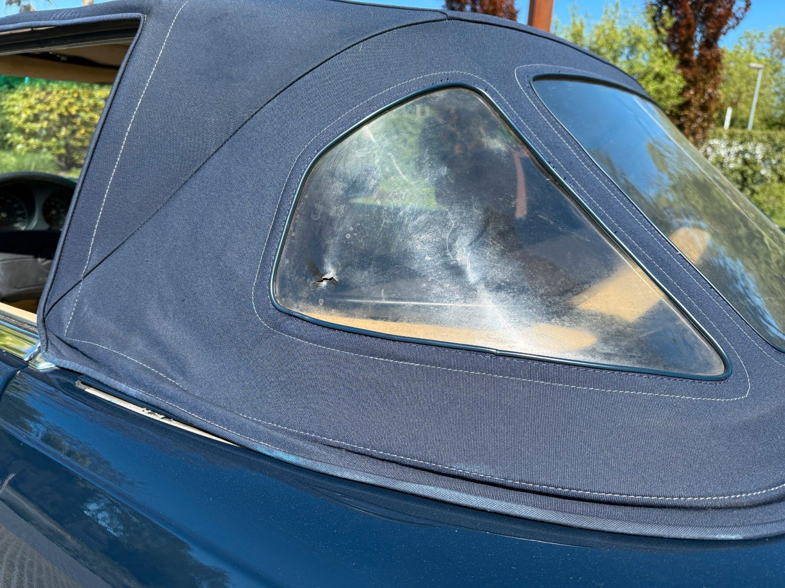Fahrzeugabbildung Mercedes-Benz SL 280
