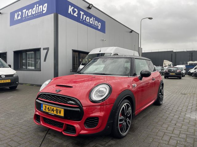 MINI 2.0 John Cooper Works Chili 231PK PANO/HEAD-UP J