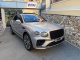 Bentley Bentayga 4.0 V8 4WD Autom. - silberne Bentley Bentayga