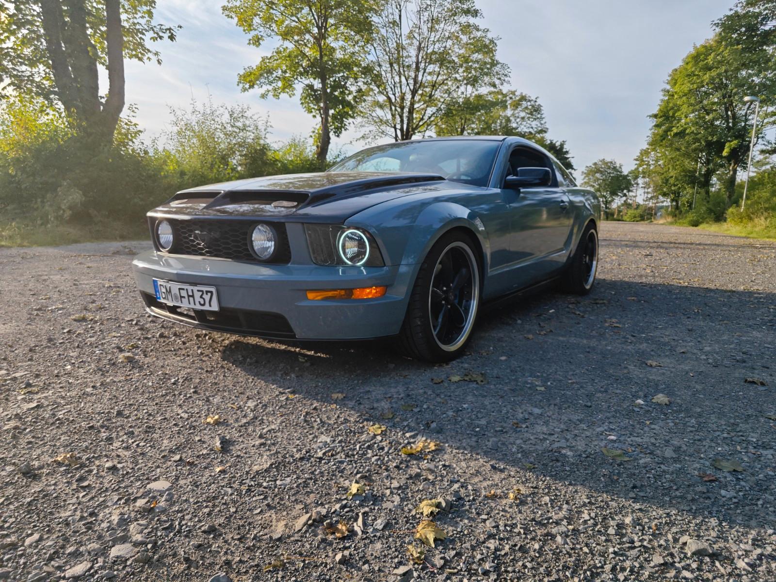 Ford Mustang GT  V8