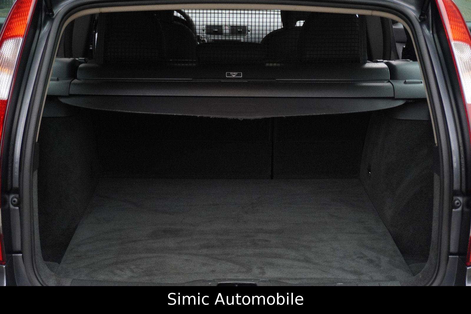 Volvo V50 2005 — photo 18