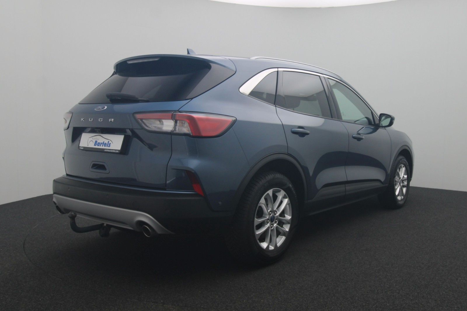Fahrzeugabbildung Ford Kuga 1.5 Titanium X HUD AHK LED ACC