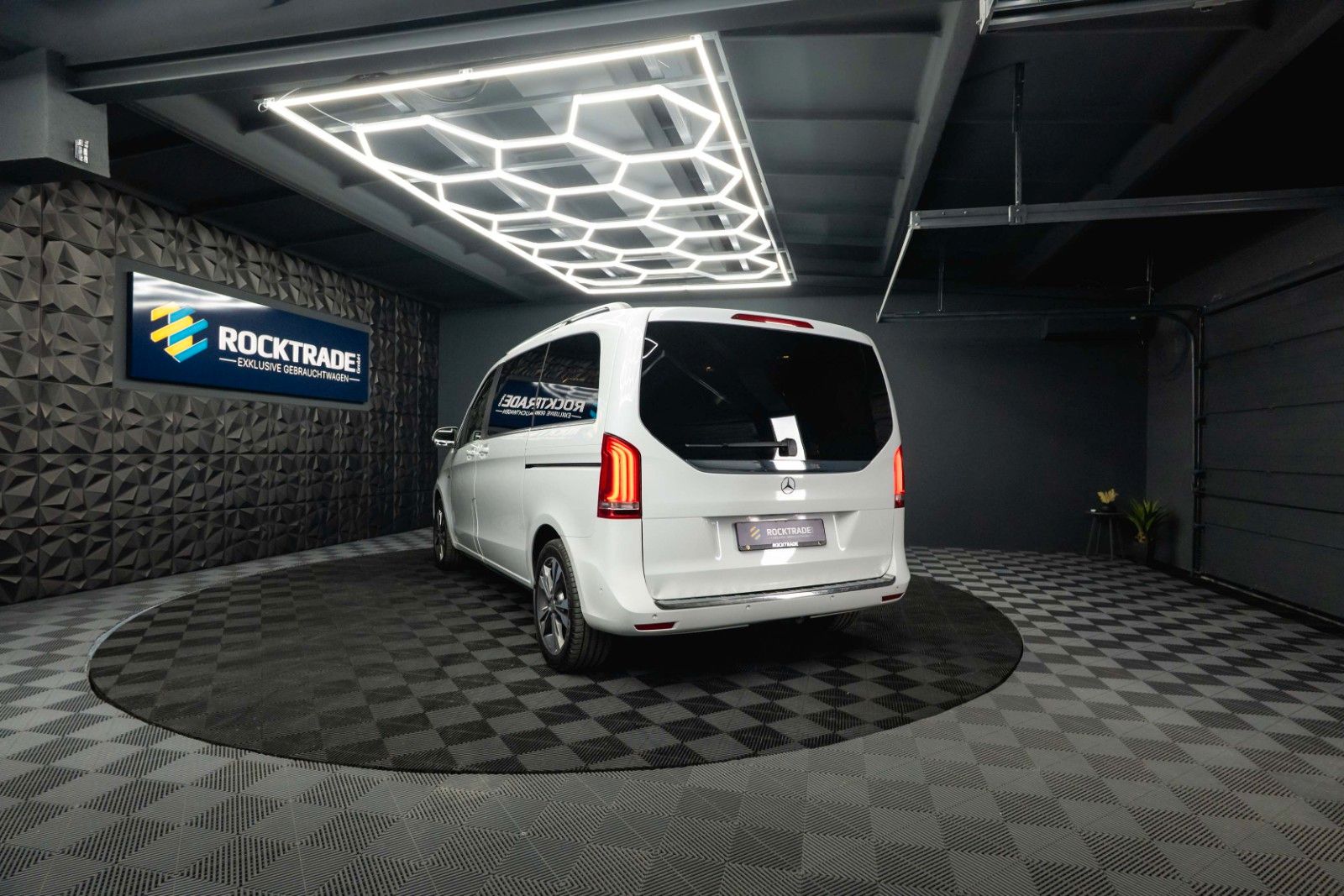 Fahrzeugabbildung Mercedes-Benz V 250 CDI AVANTGARDE EDITION 4MATIC | LED | 19%