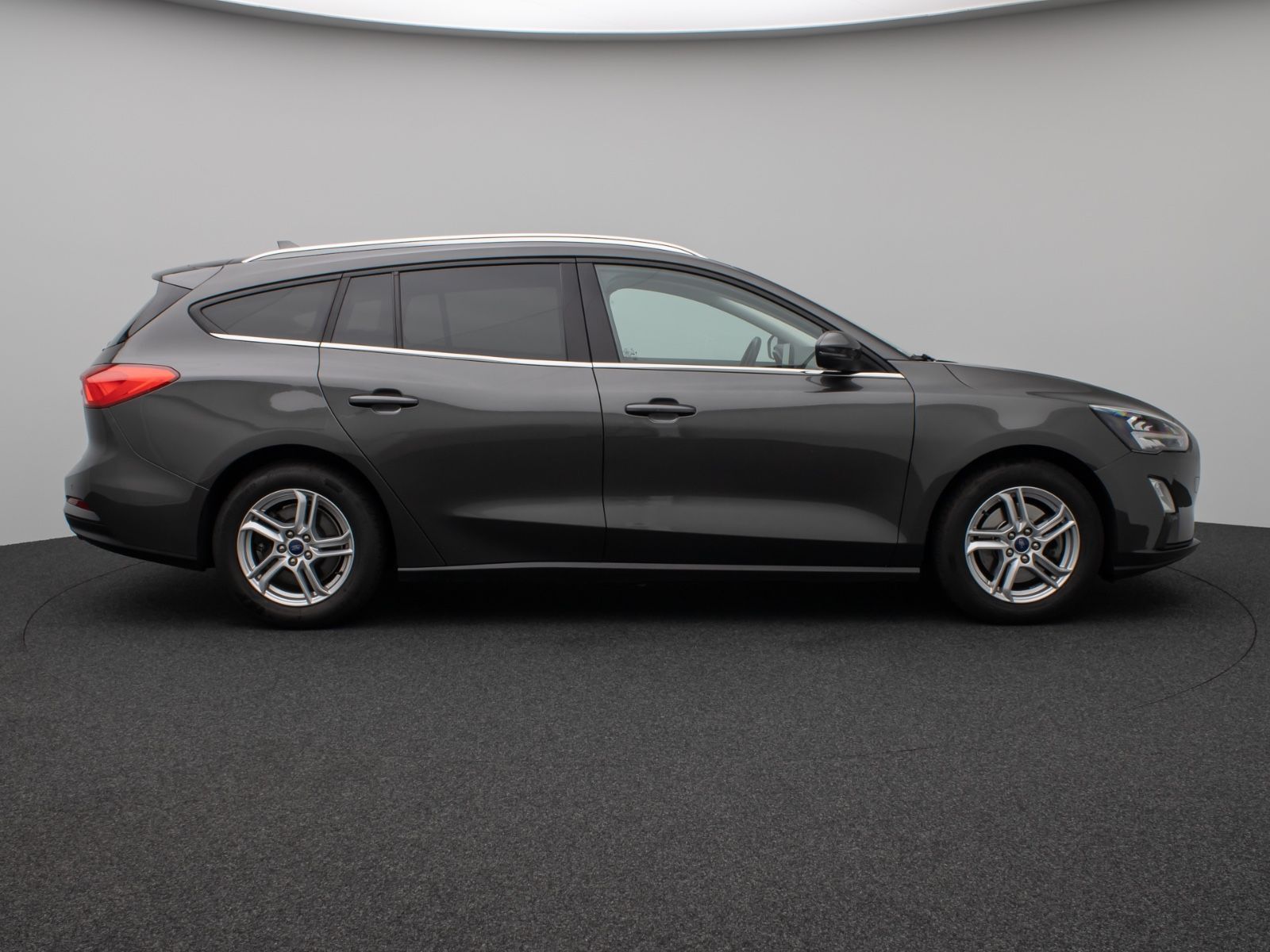 Fahrzeugabbildung Ford Focus Turnier Cool & Connect Kamera AHK Tempomat