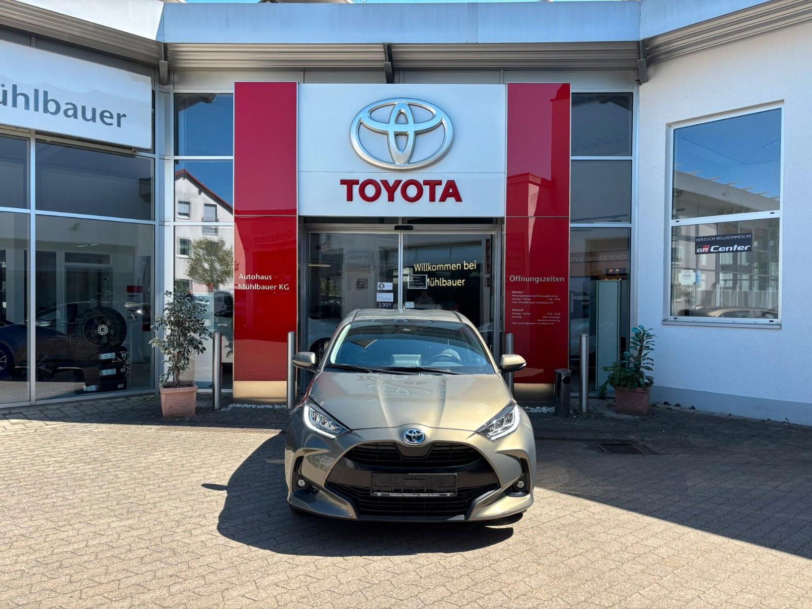 Toyota Yaris Hybrid Team Deutschland I SITZHEIZUNG