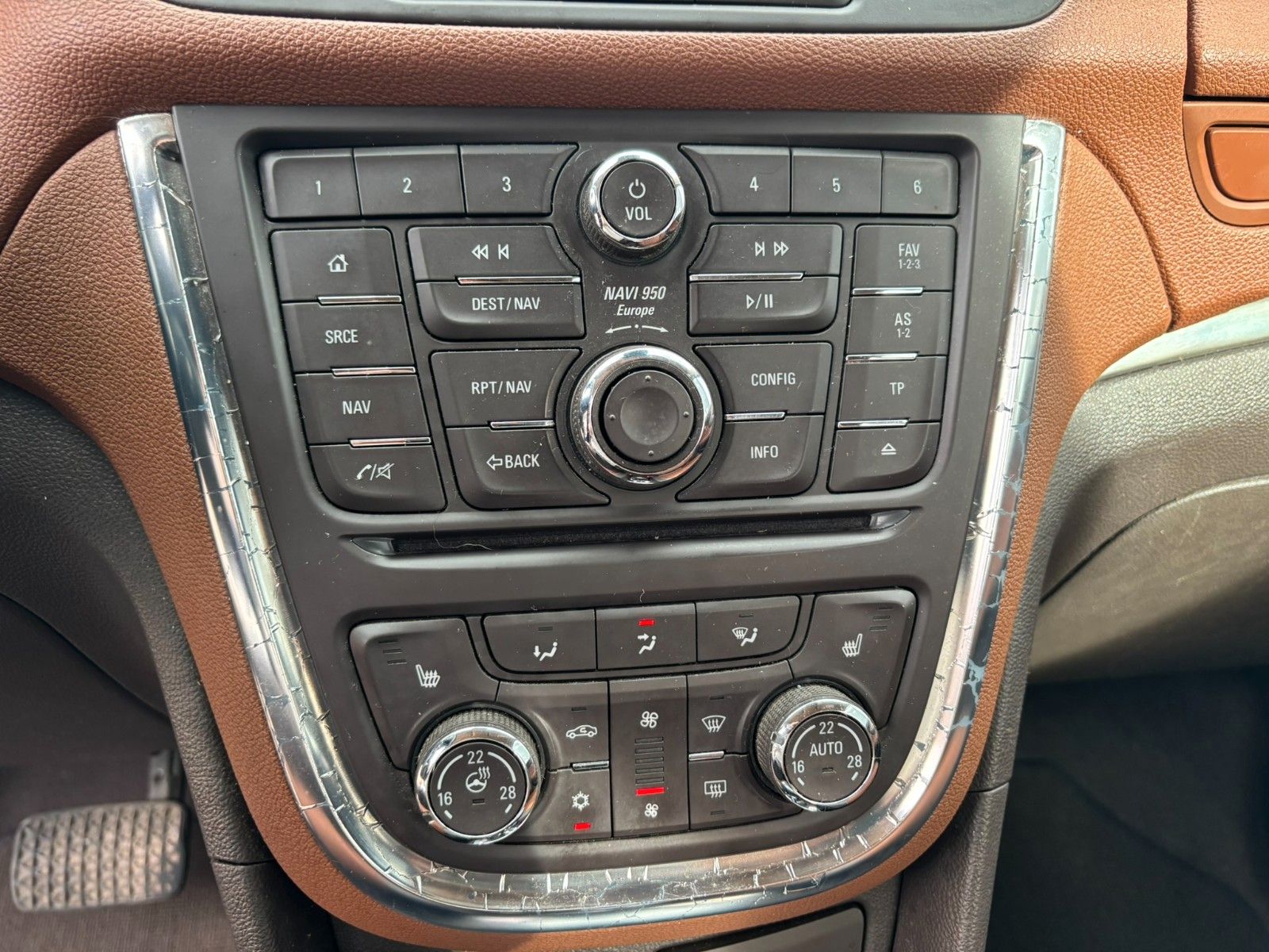 Fahrzeugabbildung Opel Mokka 1.4 INNOVATION AHK/KAMERA/SHZ/ALU/NAVI
