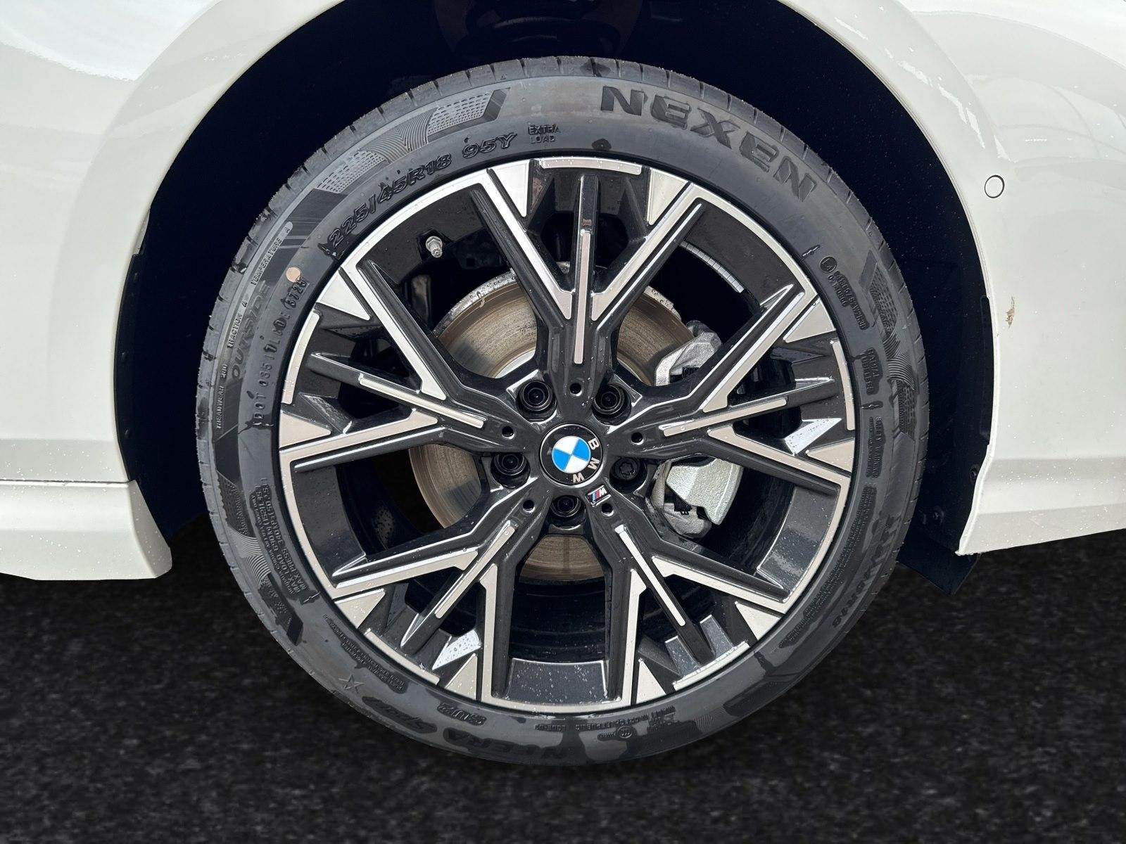 BMW 1 Series M Sport Exterieur Parkass. DrivingAssist., миниатюра 4