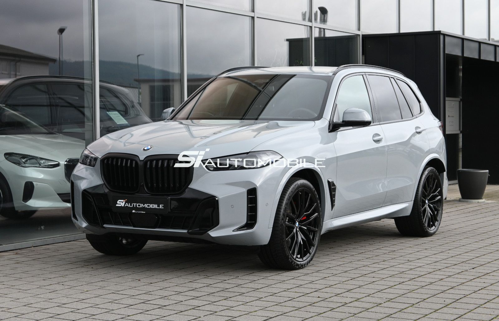 Fahrzeugabbildung BMW X5 xDr. 30d M-Sport Pro °INTEGRAL+LUFT°22 ZOLL°