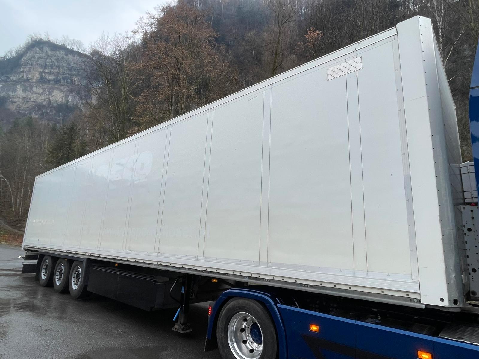 Schmitz Cargobull Tüv Neu Mit Überstellungskennzeichen