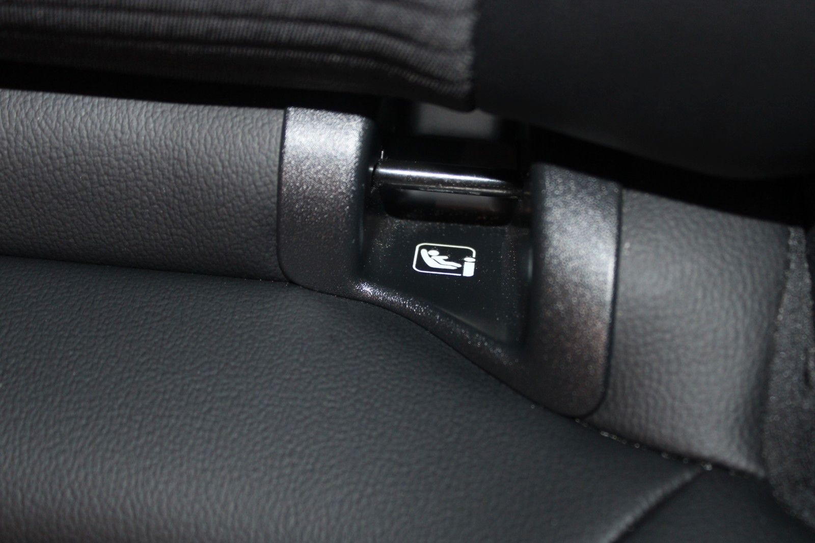 Fahrzeugabbildung Ford Kuga 2.5 PHEV Titanium LED Panodach WinterPaket