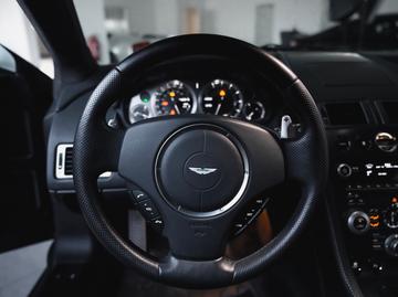 2010 Aston Martin V8 VANTAGE 缩略图 13