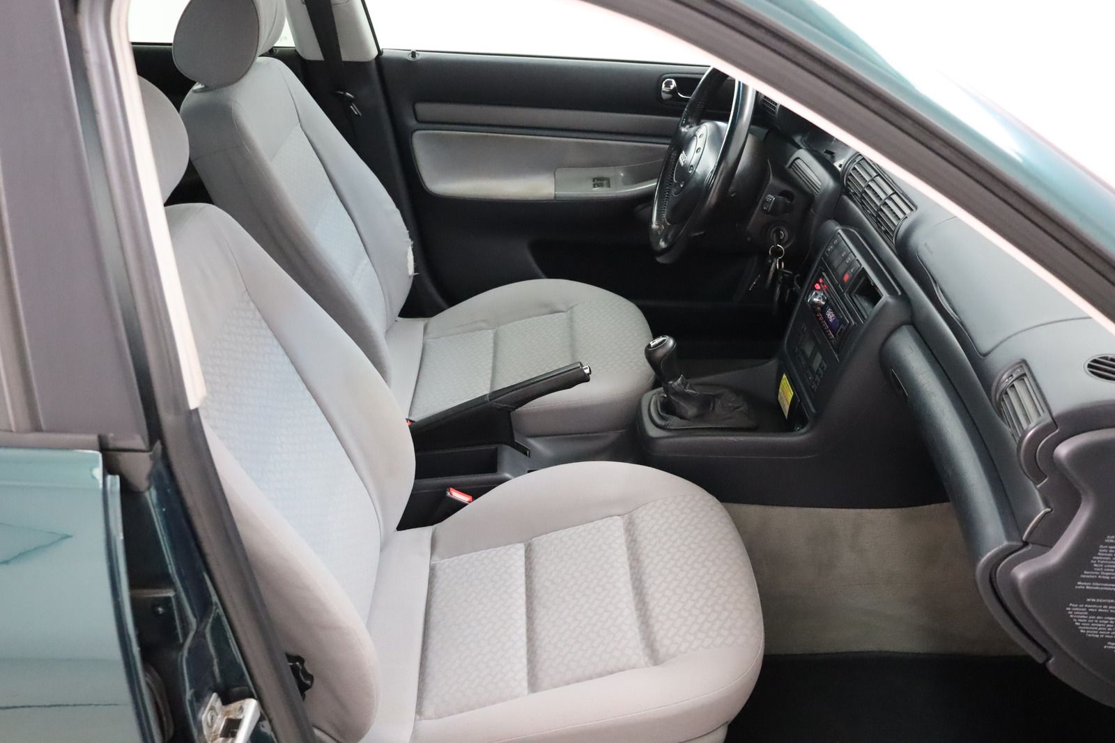 Fahrzeugabbildung Audi A4 1.6 * Flüssiggas * HU 01.2028 * s-line