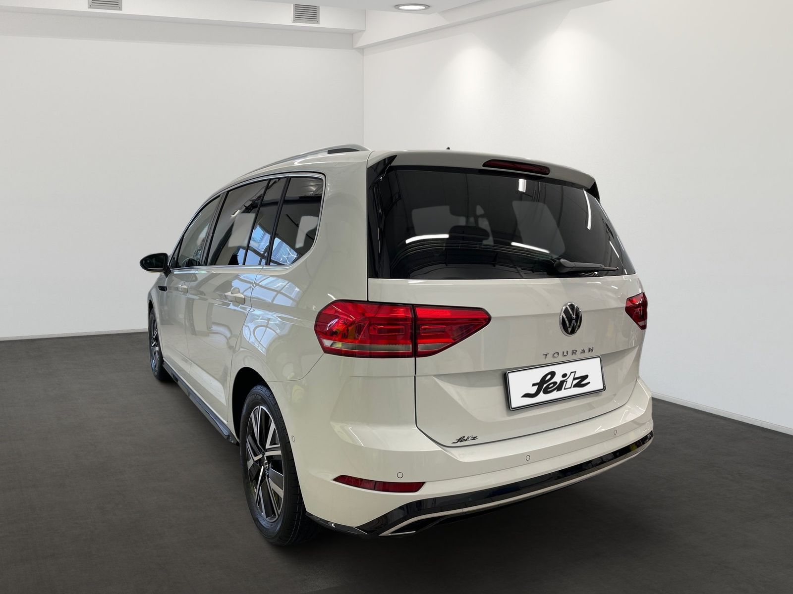 Volkswagen Touran 1.5 TSI Highline AHK NAVI KAMERA foto 5