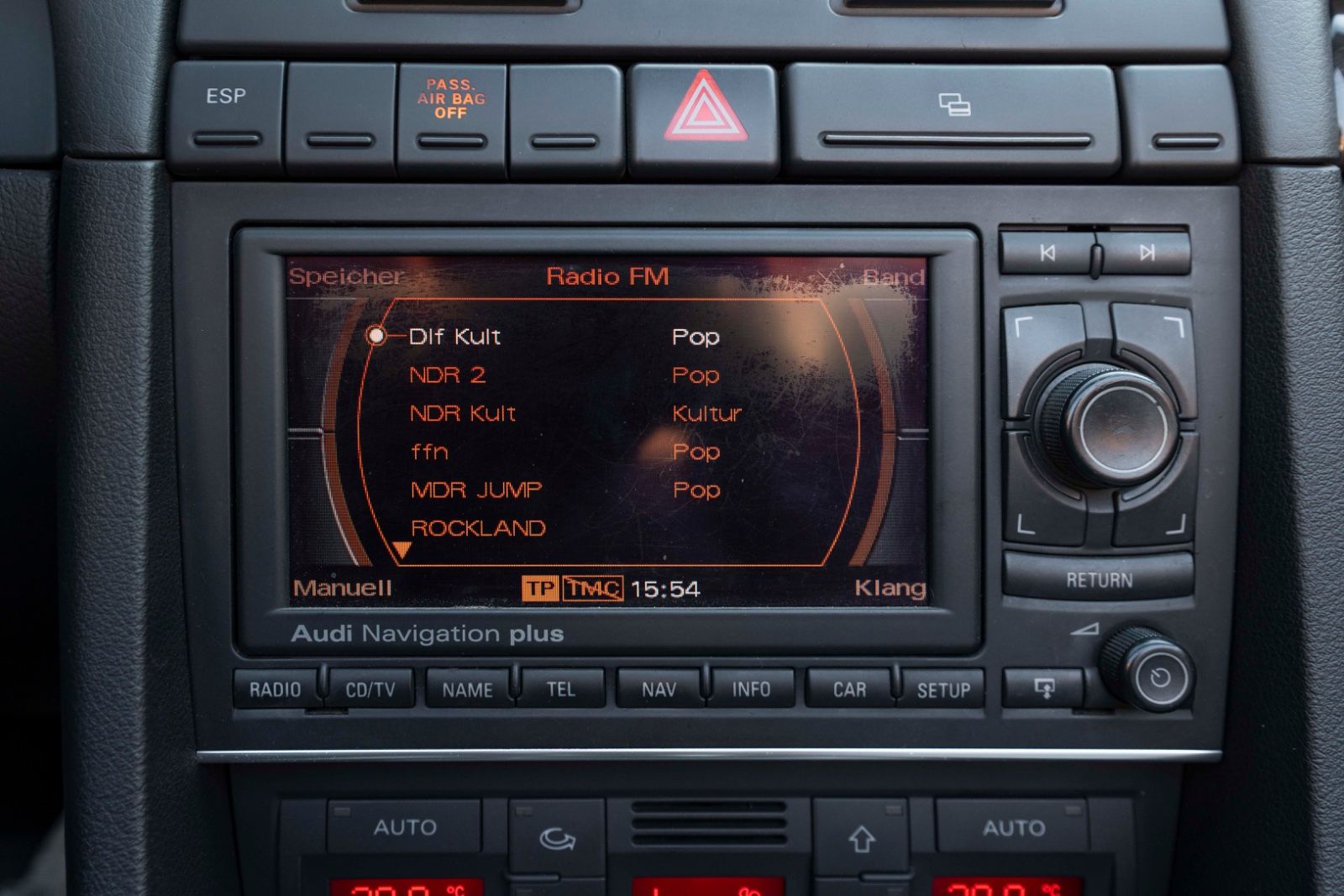 Fahrzeugabbildung Audi S4 Cabriolet 4.2 quattro TEMPOMAT M+S LEDER