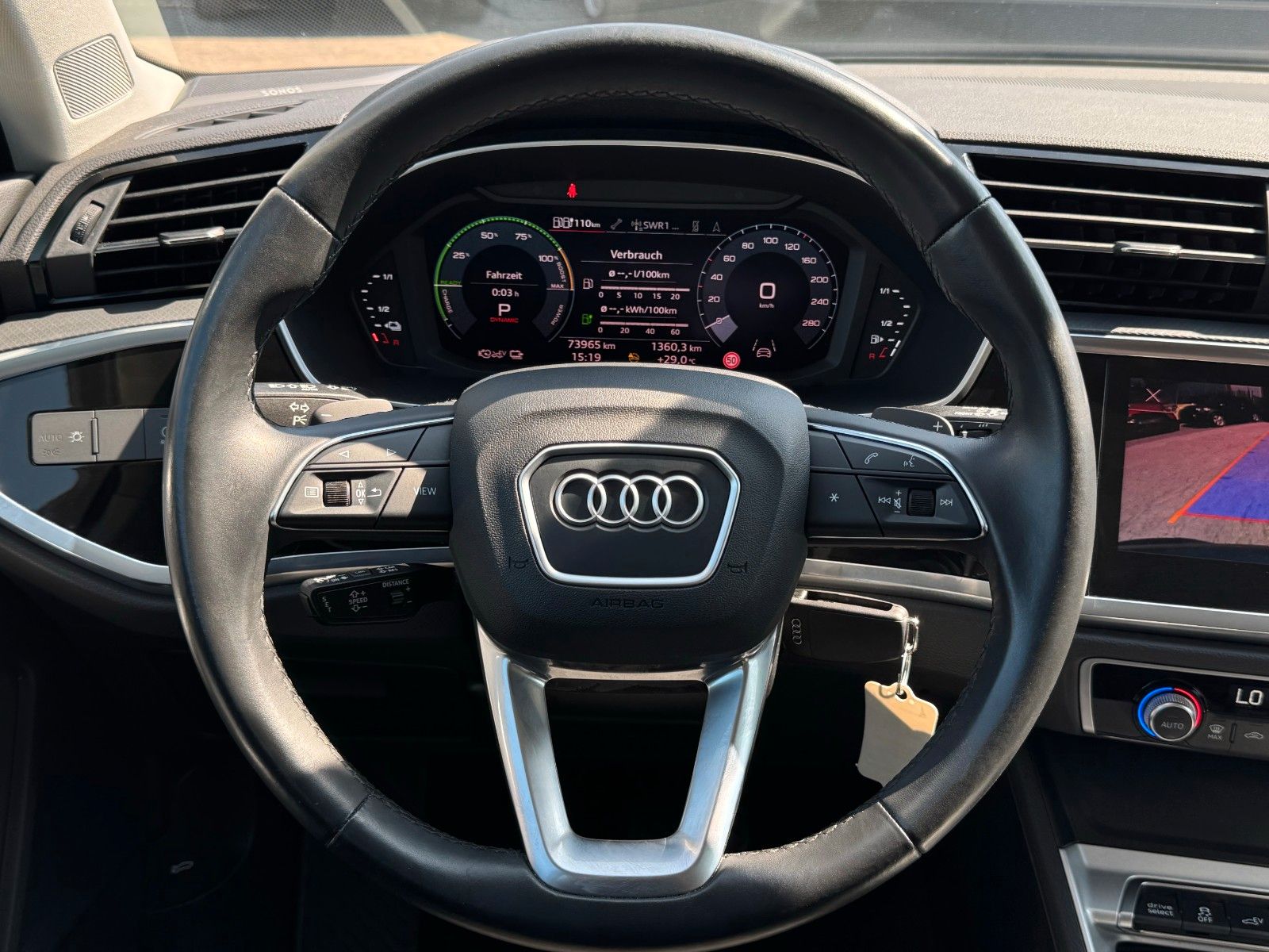Fahrzeugabbildung Audi Q3 45 TFSI e S tronic Sonos Virtual Pano CAM ACC
