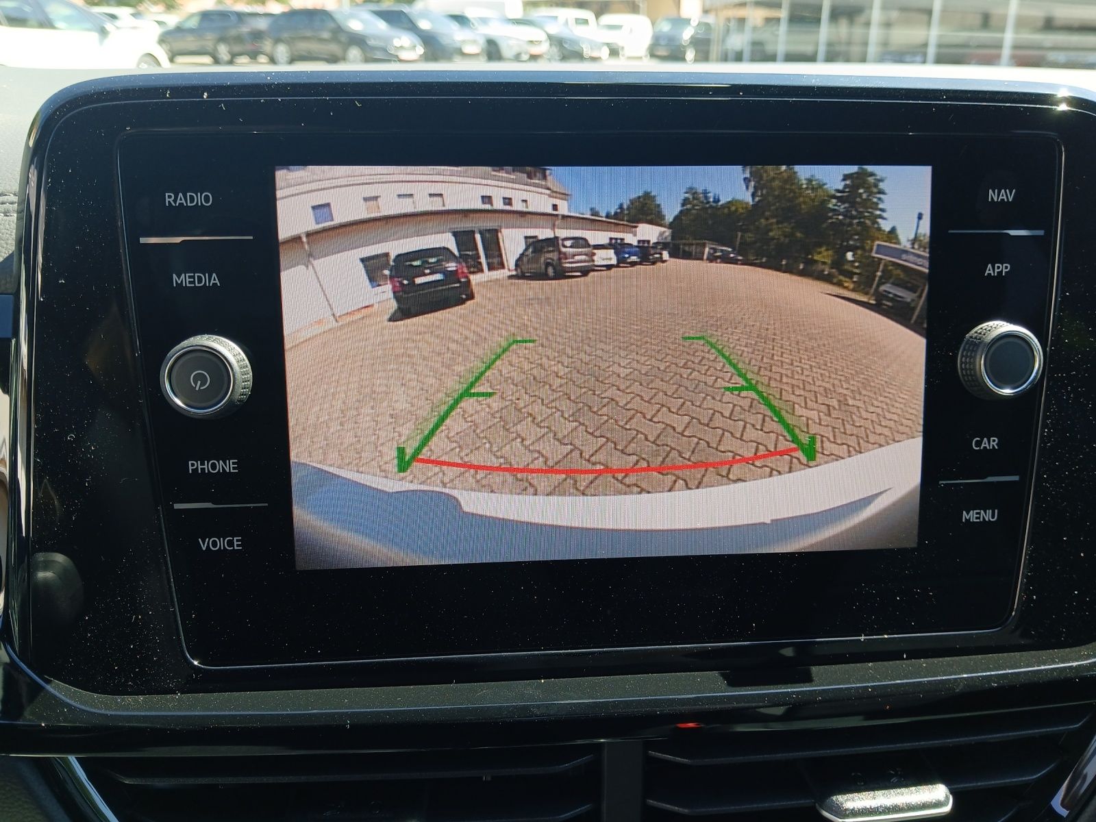 Fahrzeugabbildung Volkswagen T-Roc Style 2.0 l TDI SCR 4MOTION 110 kW 2.0l TD