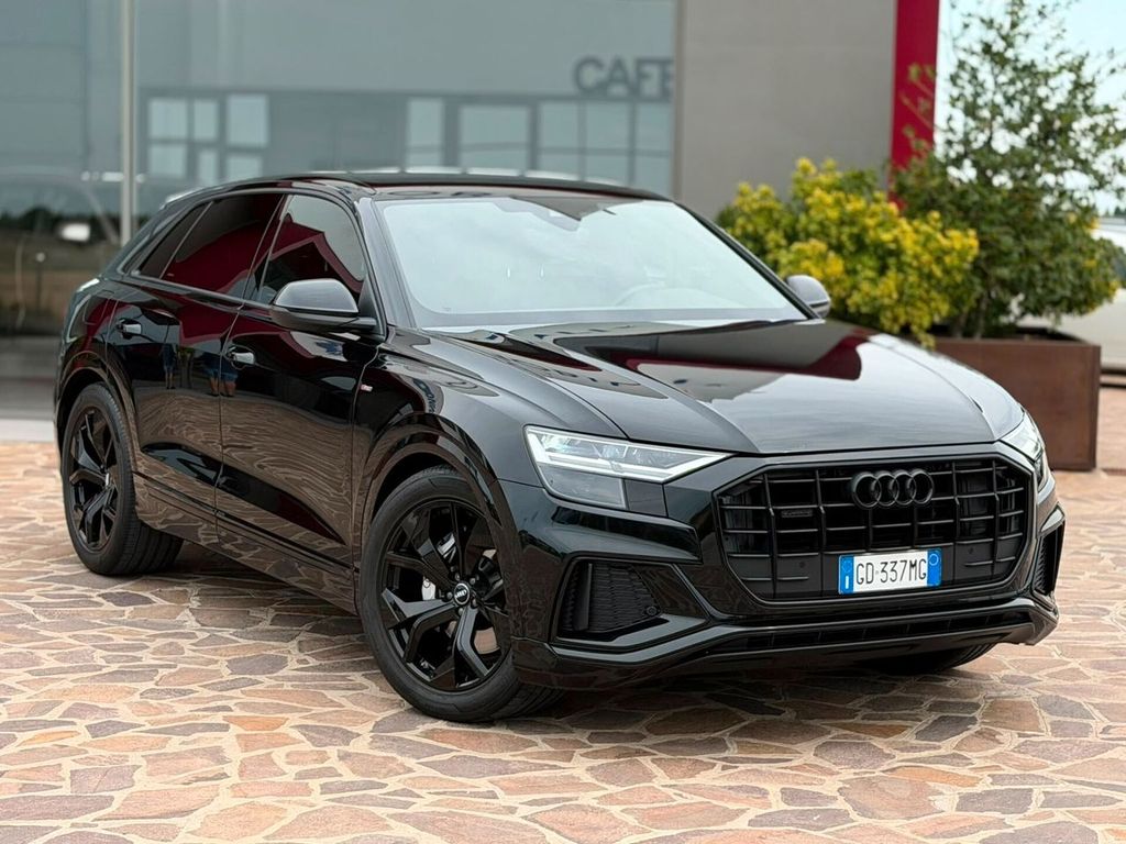 Image of Audi Q8