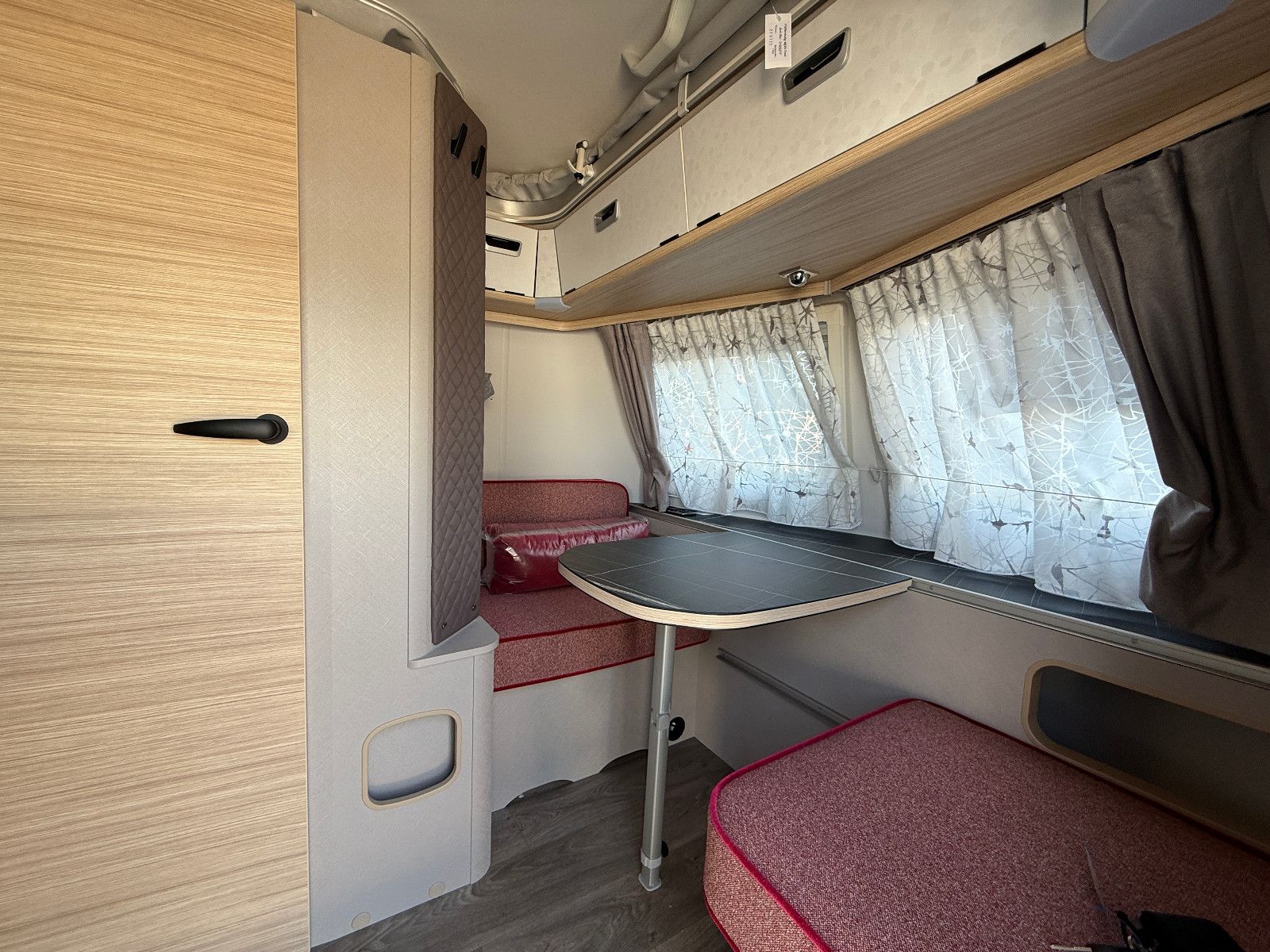 Fahrzeugabbildung HYMER / ERIBA / HYMERCAR Eriba Touring 542 Tango Red  - 5.344€ SPAREN!