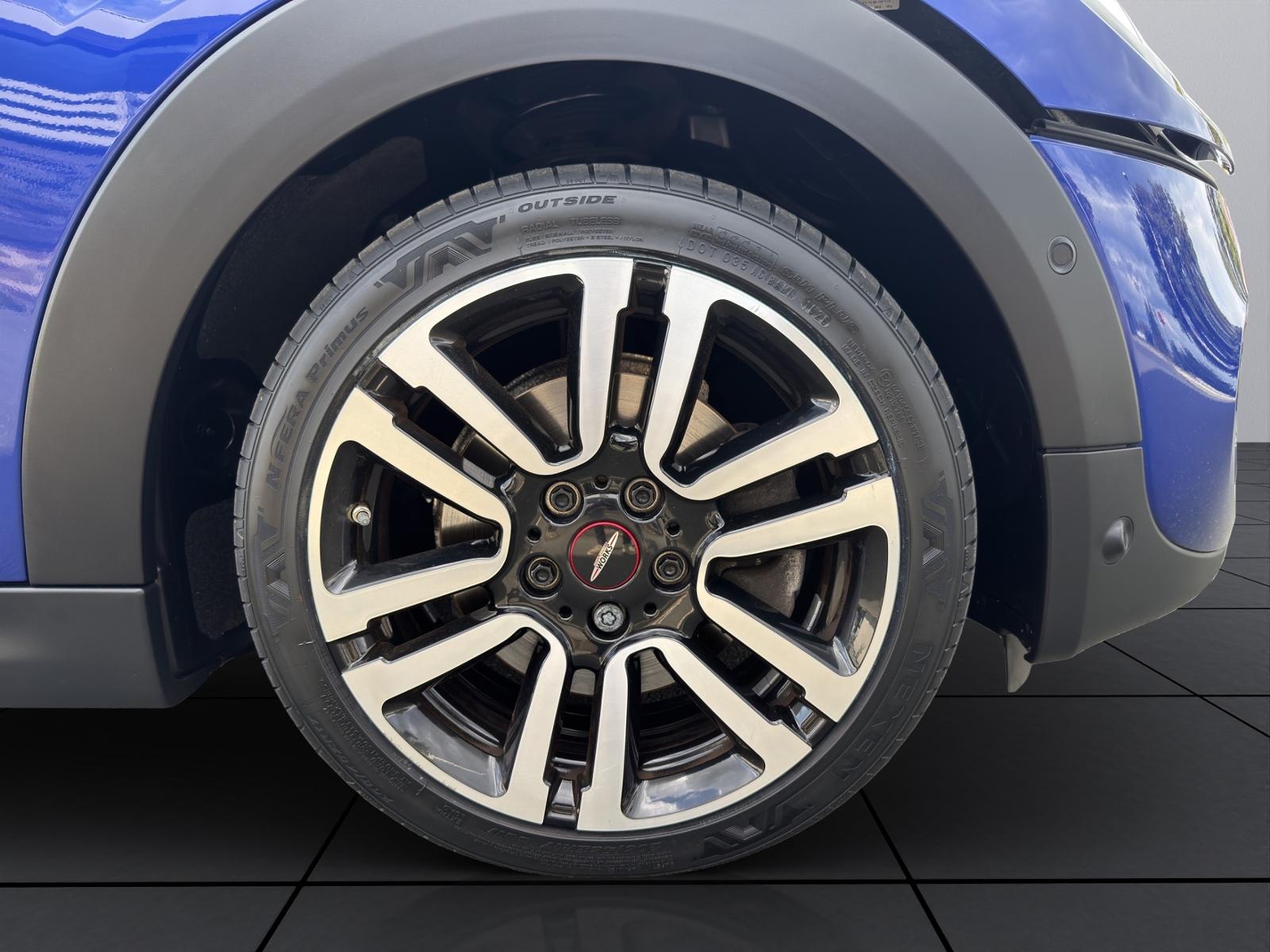 MINI Cooper S Cabrio Navi Kamera LED WirelessCharging