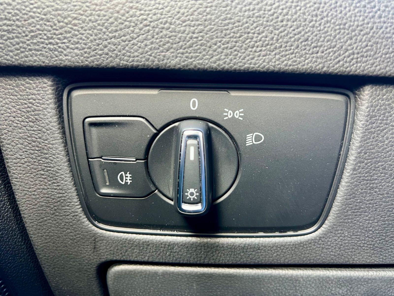 VW Passat Variant Conceptline AAC NAVI KAMERA SHZ