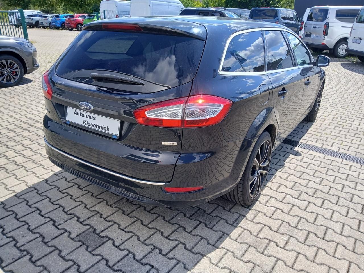 Fahrzeugabbildung Ford Mondeo Turnier Titanium