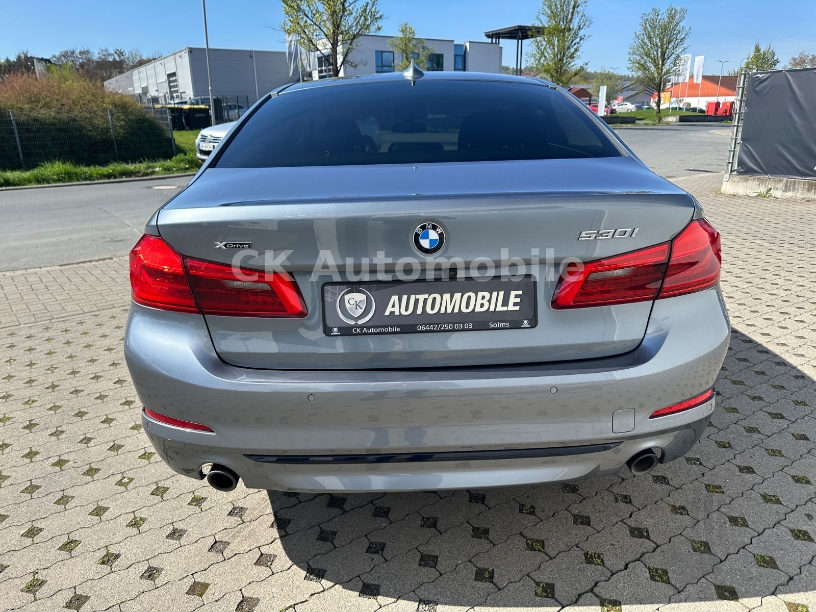Fahrzeugabbildung BMW 530 i Lim. xDrive Sport Line/Navi/Leder/LED/Kam.