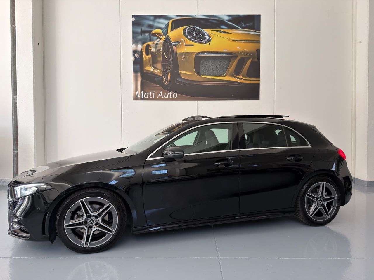 Mercedes-Benz Mercedes-benz A 200 Automatic Premium AMG 163cv imagem 3