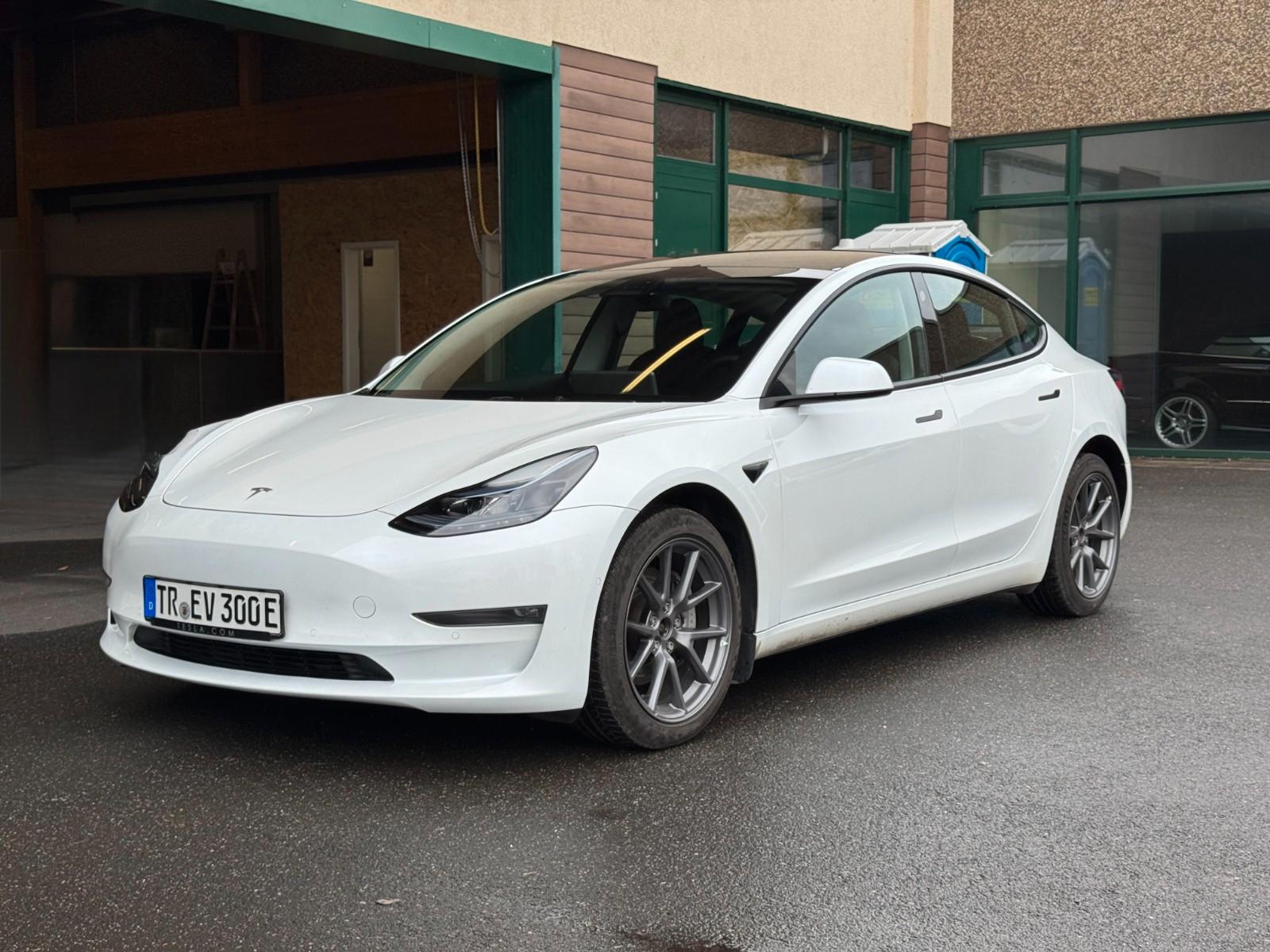 Tesla Model 3 Long Range Dual AWD MwSt*1Hd*TOP