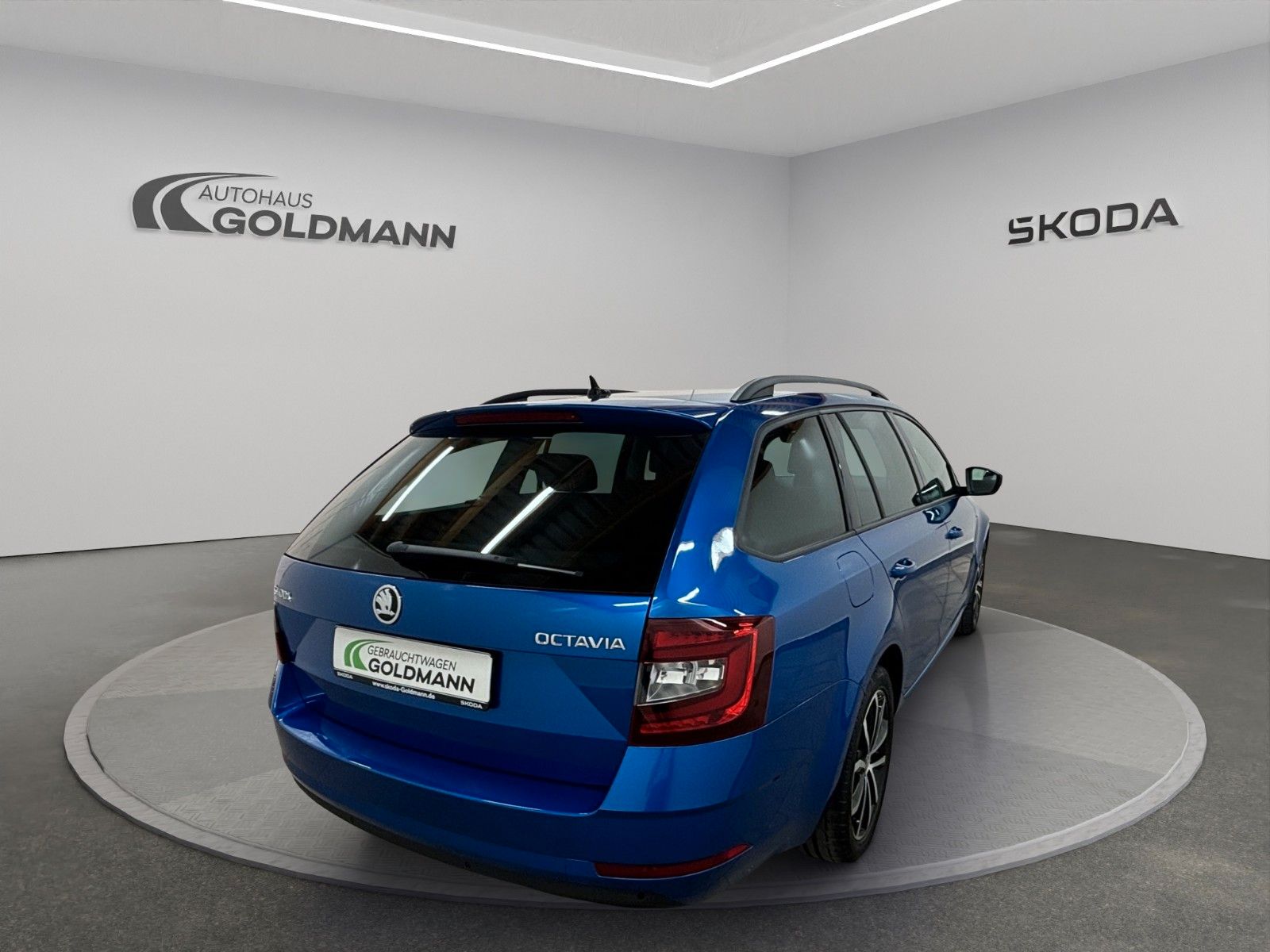 Fahrzeugabbildung SKODA Octavia Combi Soleil 2.0 TDI 110 kW DSG