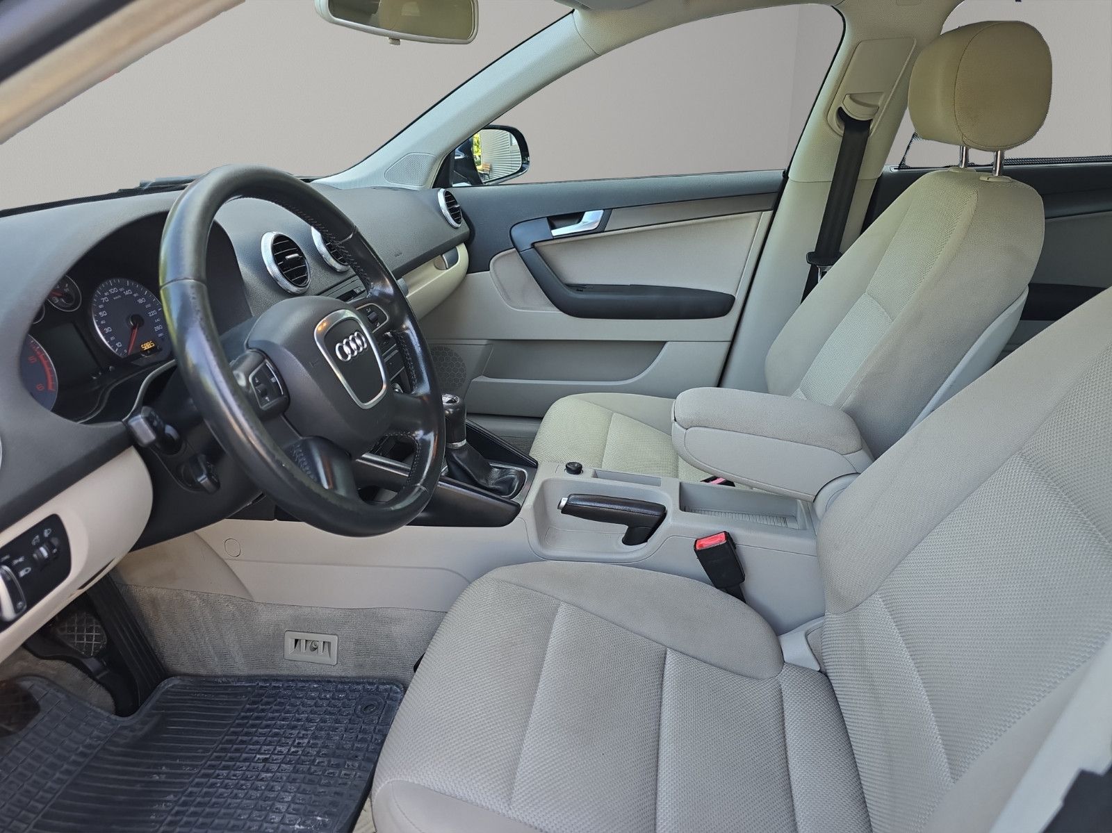 Fahrzeugabbildung Audi A3 Sportback 2.0 TDI AUS 1.HAND/AHK/KLIMA