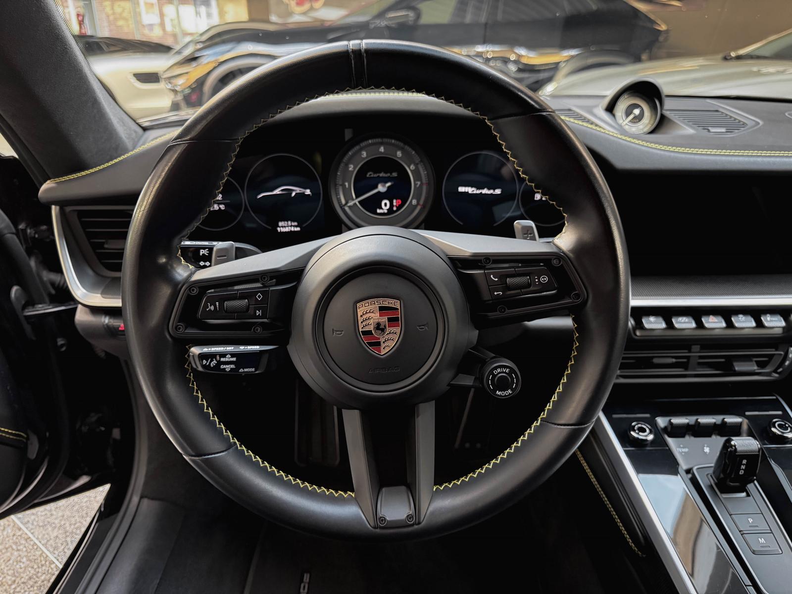 Porsche 911 Turbo S Approved+Aero Kit+ Lift+ Sport-AGA