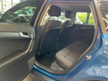 Audi A3 Sportback 1.6 Attraction *TEMPOMAT*SZHZ*KLIMA