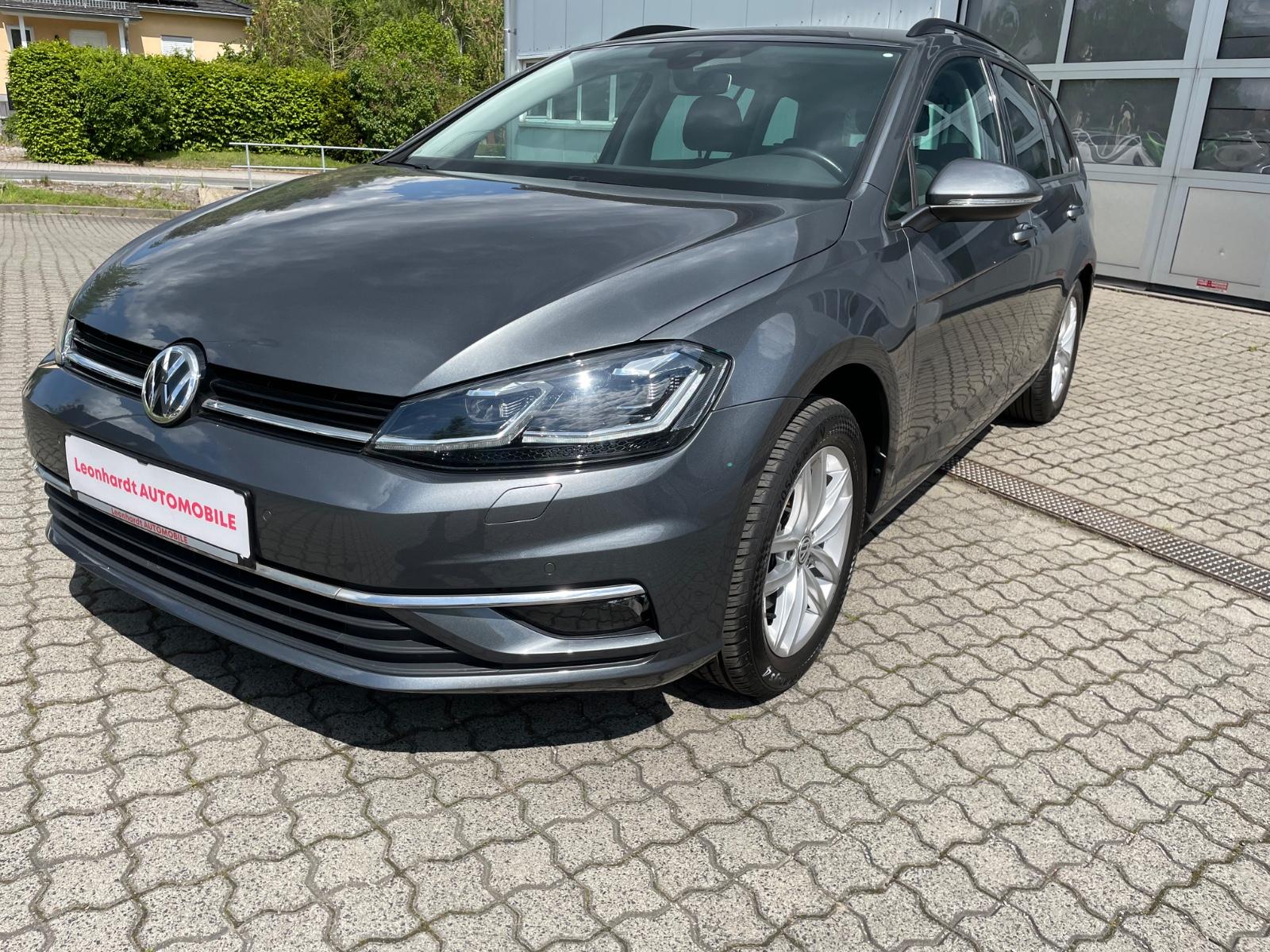 Volkswagen Golf VII Variant Comfortline LED ACC AHK