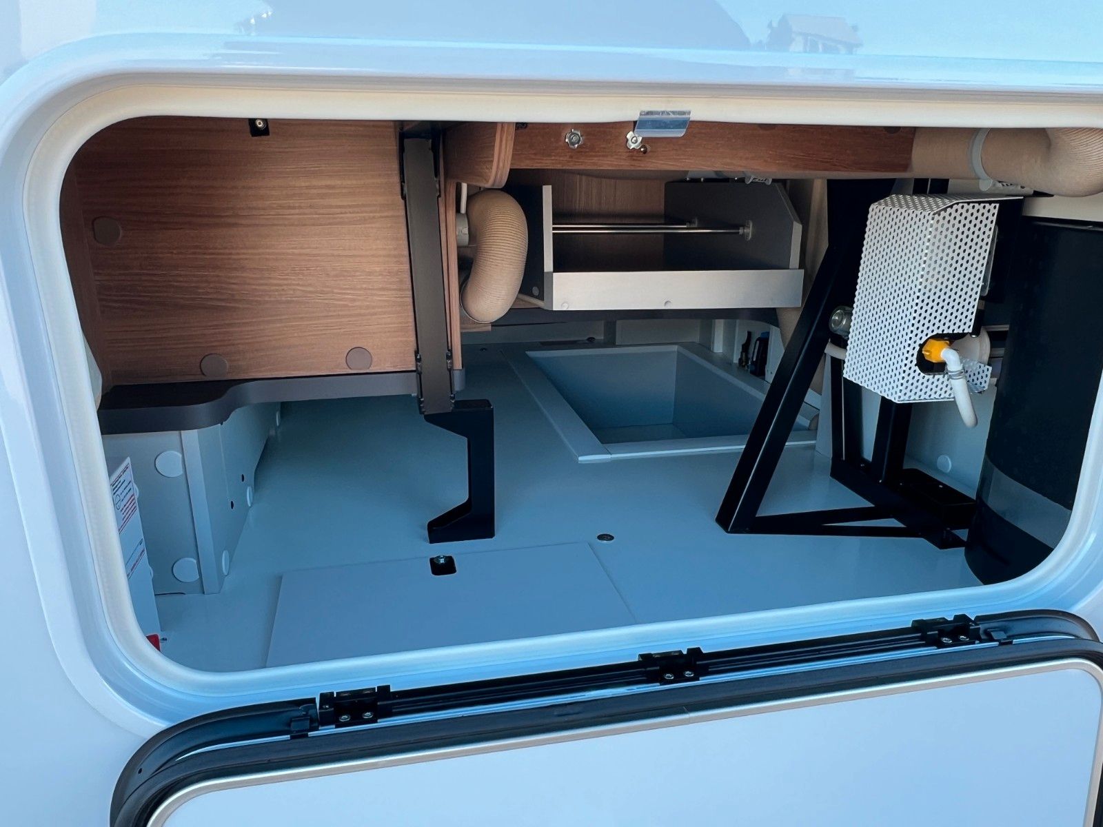 Fahrzeugabbildung Carthago C2-tourer I 147 RB-LE comfort 4.2t Mercedes