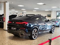 Fahrzeugabbildung BMW X6 M50 i (ICONIC/HEADUP/PANO/3D-CAM/ACC