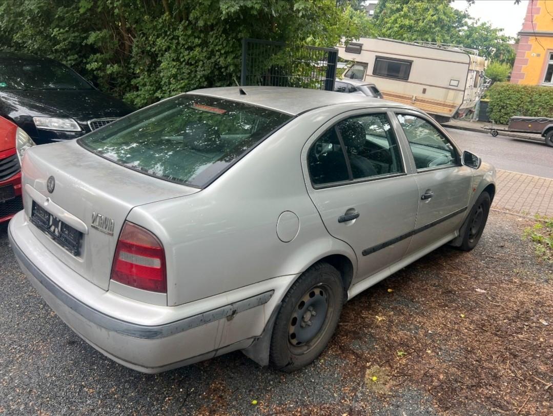 Skoda Octavia 1.6/Klima