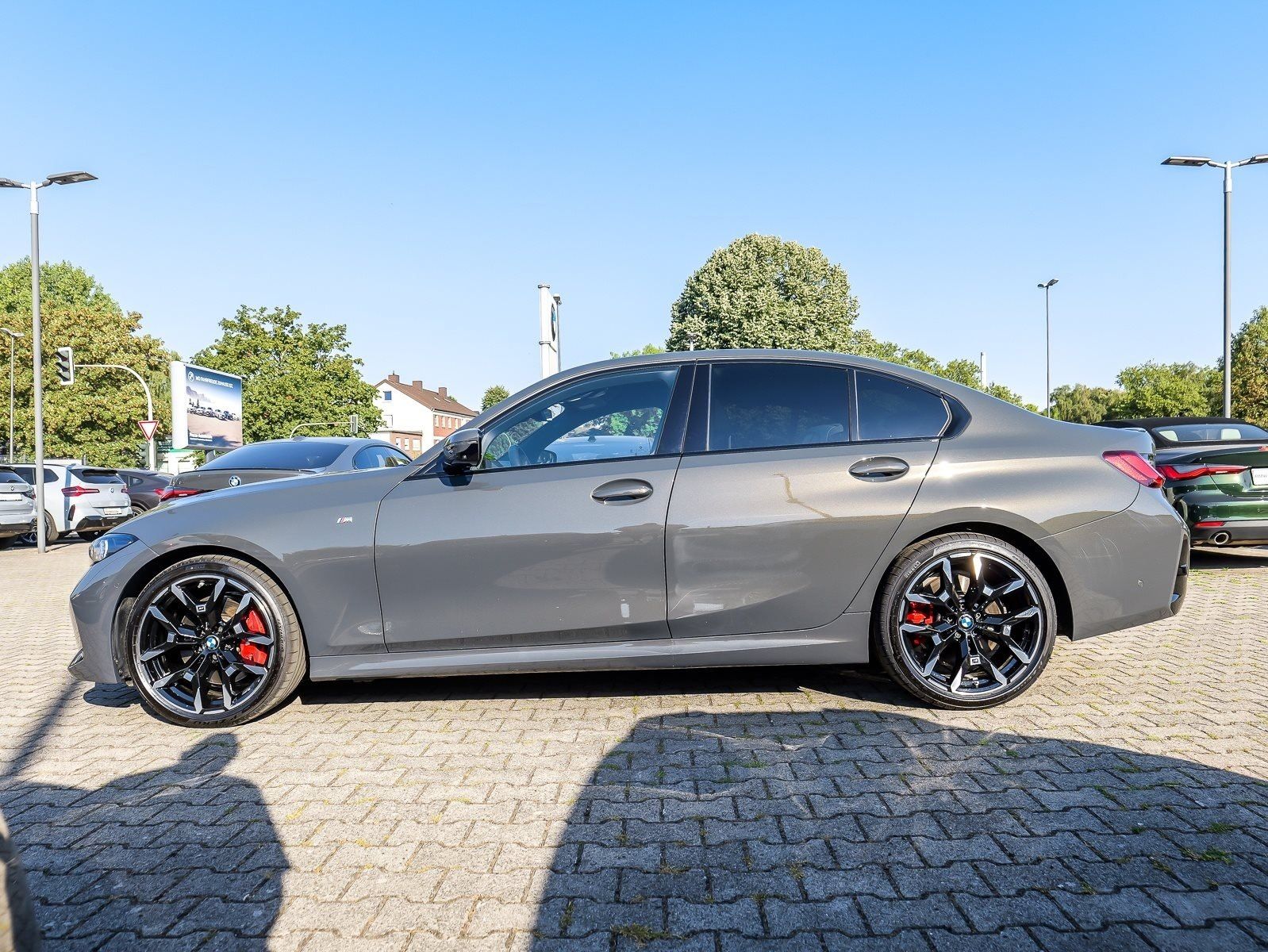 BMW 330 - Bild 9