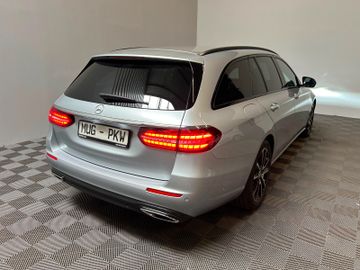 Mercedes E 220 - 4