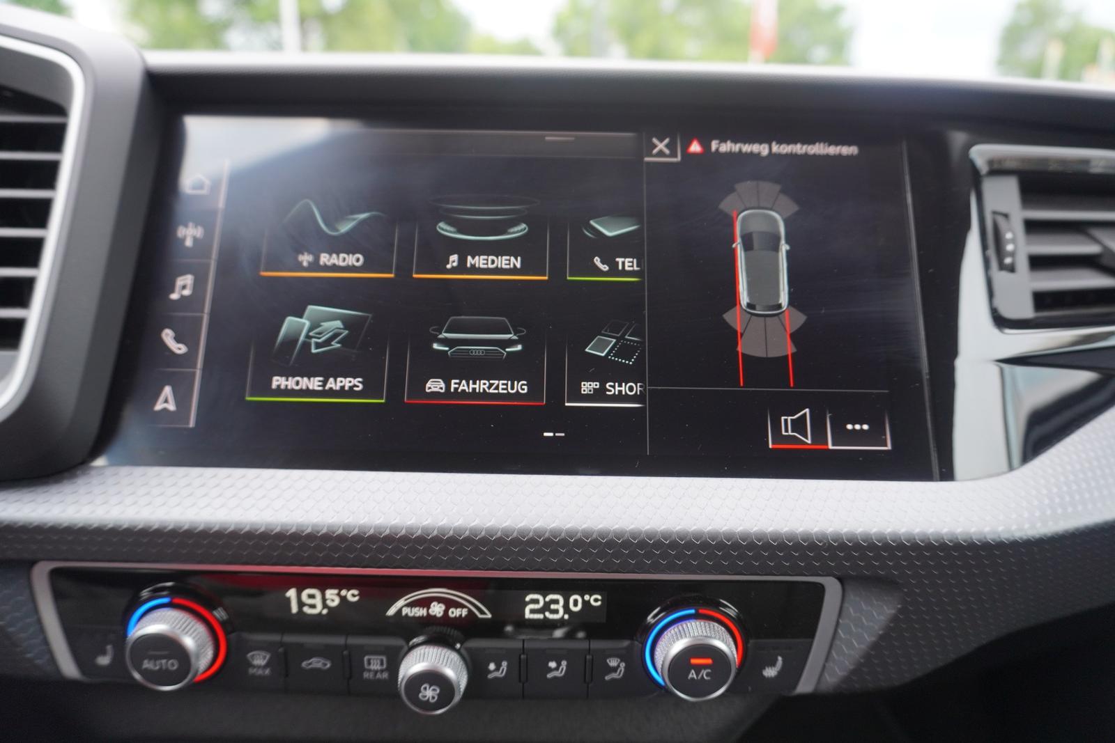 Audi A1 Sportback 40 2.0 TFSI S line LED App-Connect, миниатюра 22